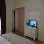 Casa Krone - Piata Sfatului 3* Брашов