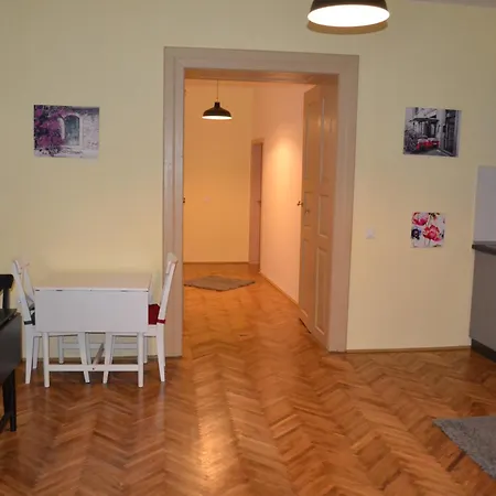 Aparthotel Casa Krone - Piata Sfatului 3*