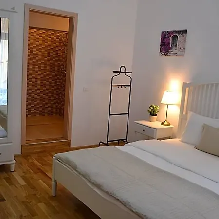 Lejlighedshotel Casa Krone - Piata Sfatului 3*