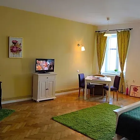 Ξενοδοχείο με διαμερίσματα Casa Krone - Piata Sfatului 3*