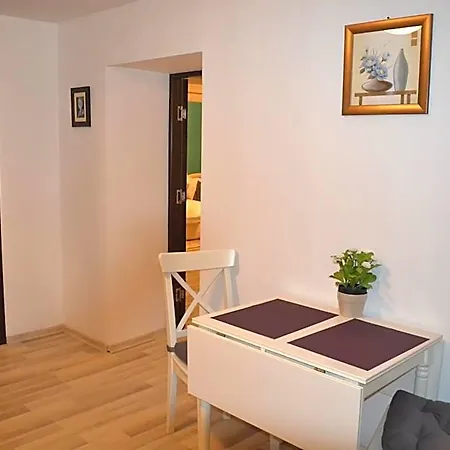 Casa Krone - Piata Sfatului Ξενοδοχείο με διαμερίσματα Μπρασόβ
