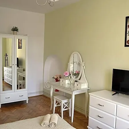 Casa Krone - Piata Sfatului 3* Μπρασόβ