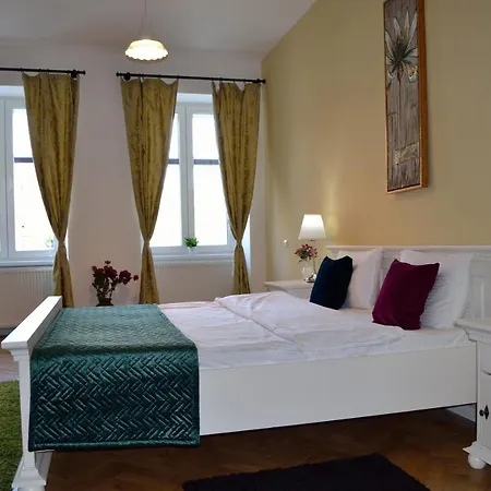 Casa Krone - Piata Sfatului Aparthotel Brasov