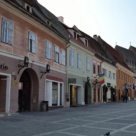 Ξενοδοχείο με διαμερίσματα Casa Krone - Piata Sfatului 3*