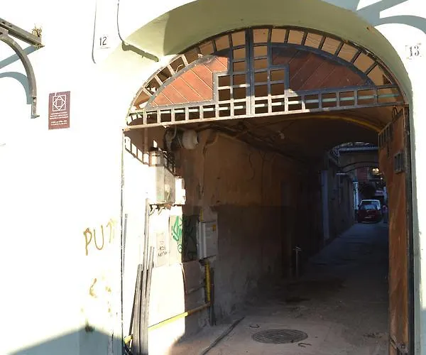 Апарт-готель Casa Krone - Piata Sfatului 3*