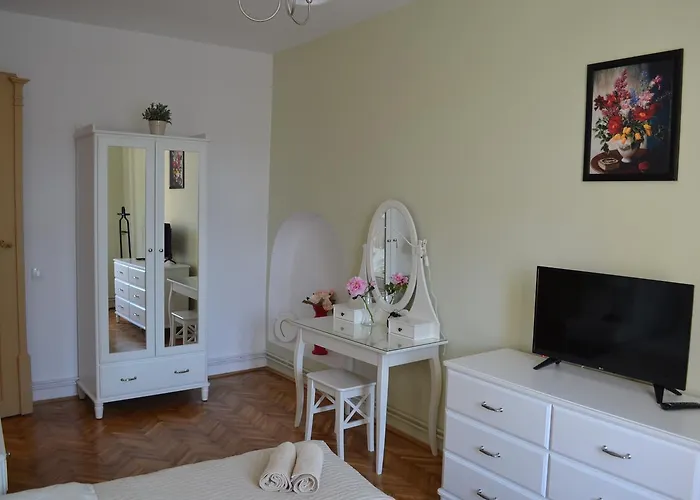 Casa Krone - Piata Sfatului Ξενοδοχείο με διαμερίσματα Μπρασόβ