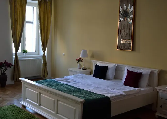 Casa Krone - Piata Sfatului 3* Μπρασόβ